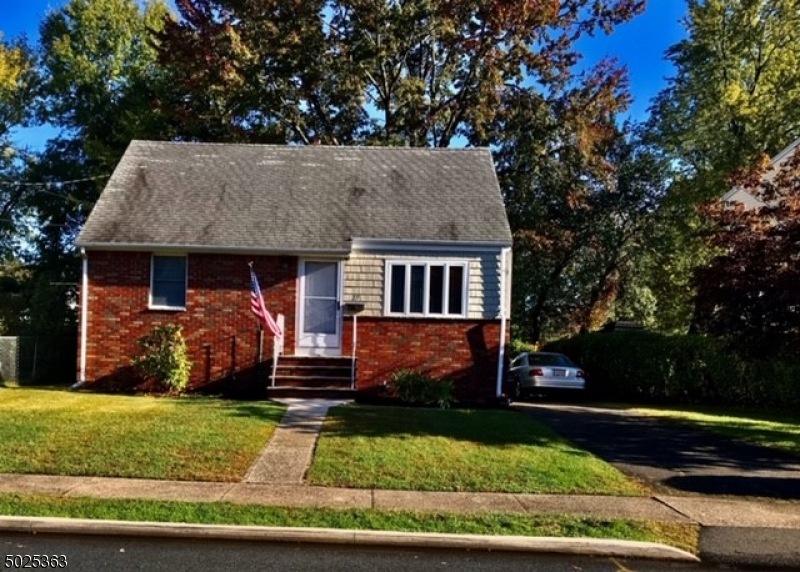 27 Knollwood Rd, Totowa, NJ 07512 - photo 1