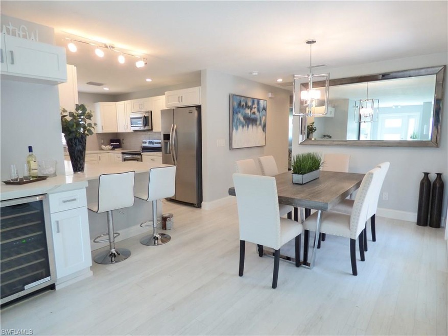 Dining and breakfast bar area