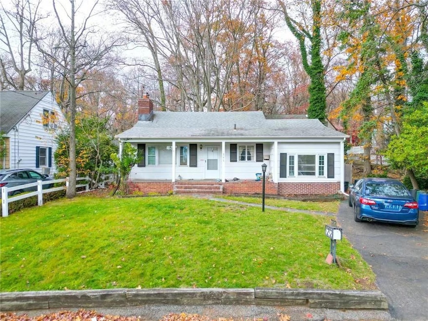 267 Edinboro Rd, Staten Island, NY 10306 - photo 1