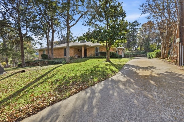 534 W Red Bird Ln, Duncanville, TX 75116 - photo 1