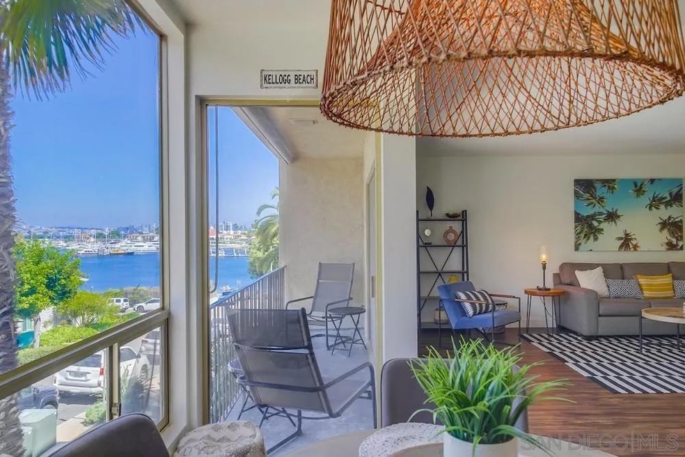 2915 Lawrence St unit 9, San Diego, CA 92106 - photo 1