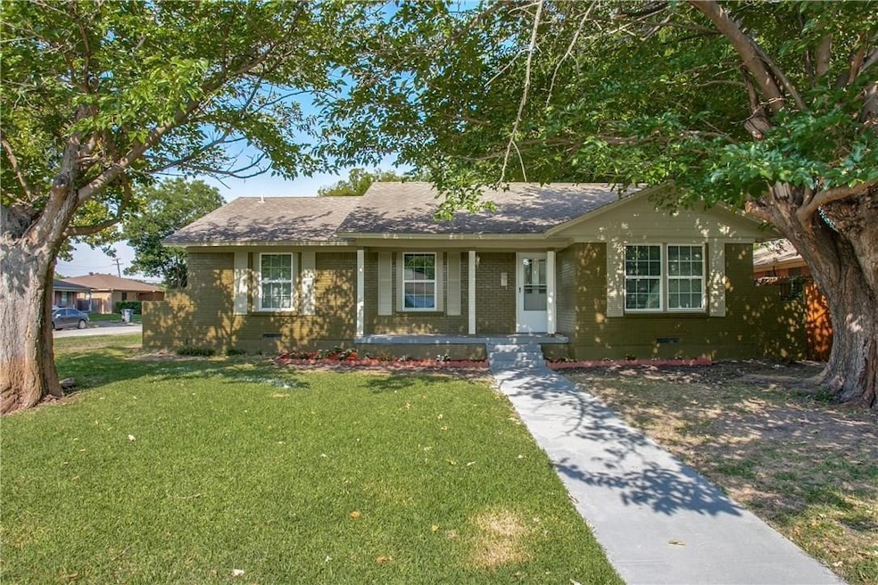 9227 Seaway Dr, Dallas, TX 75217 - photo 1