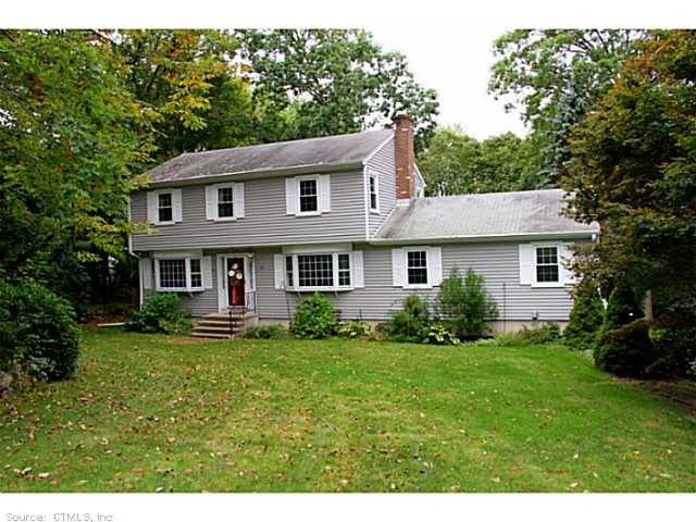 58 Oakwood Dr, Oxford, CT 06478 - photo 1