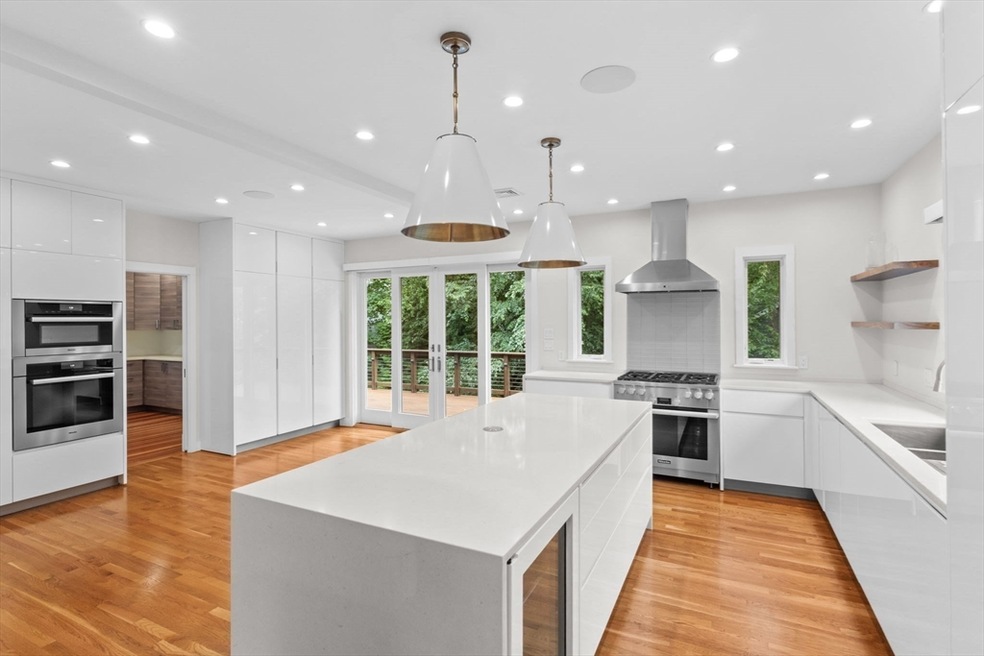 50 Columbia St unit 2, Brookline, MA 02446 - photo 1