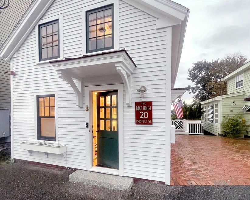20 Prospect St, Marblehead, MA 01945 - photo 1