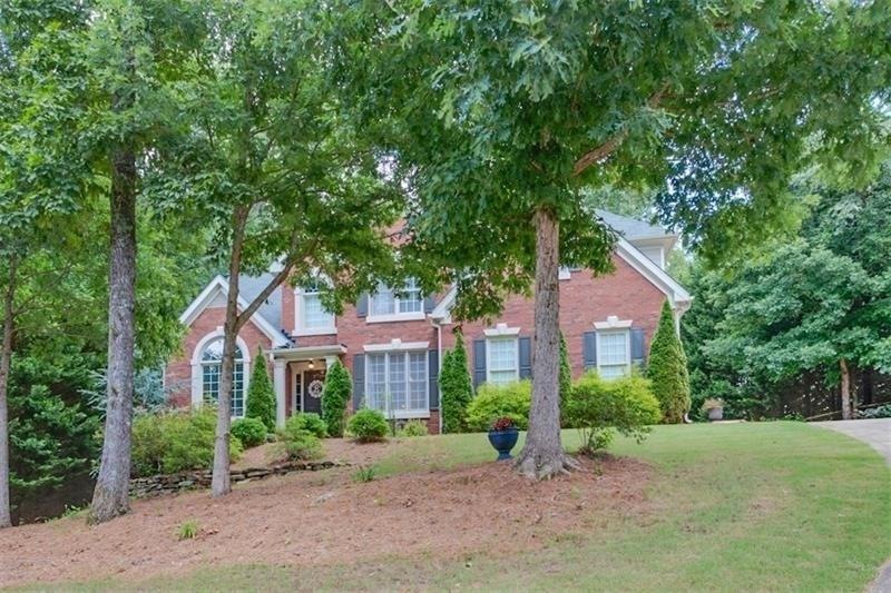 Gorgeously Updated Brick beauty meticulously maint
