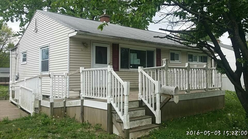 2015 Sale Rd, Columbus, OH 43224 - photo 1