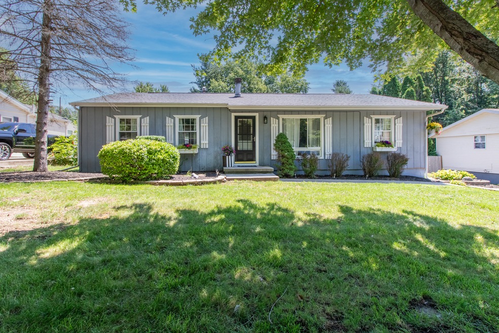 8095 N 2000 Rd E, Downs, IL 61736 - photo 1