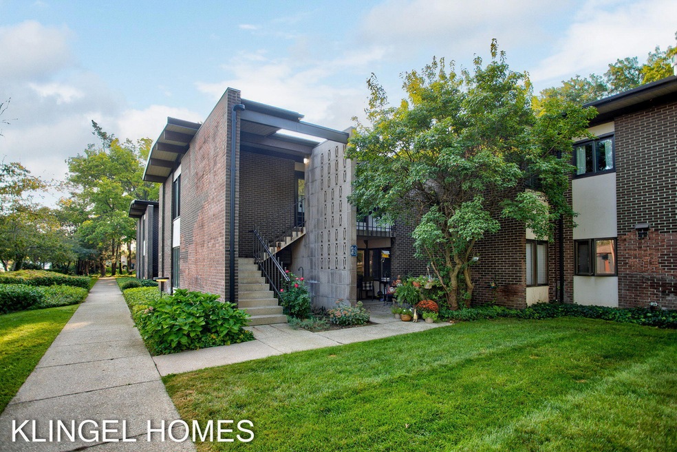 1-web-or-mls-704-s-beacon-blvd-84