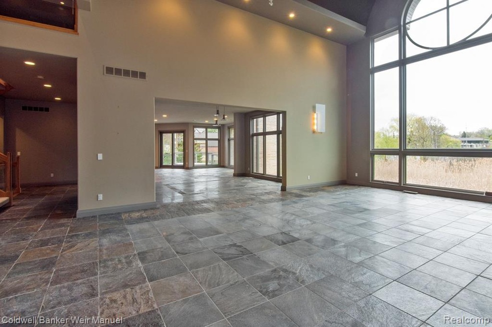 4763 W Wickford, Bloomfield Hills, MI 48302 - photo 1