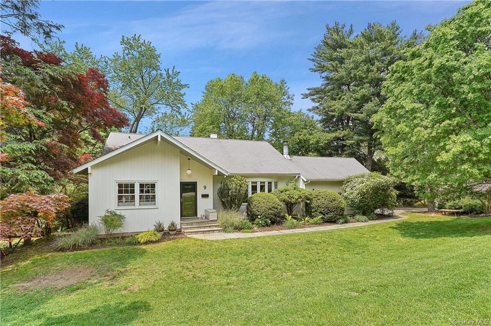 9 Amherst Dr, Hastings On Hudson, NY 10706 - photo 1