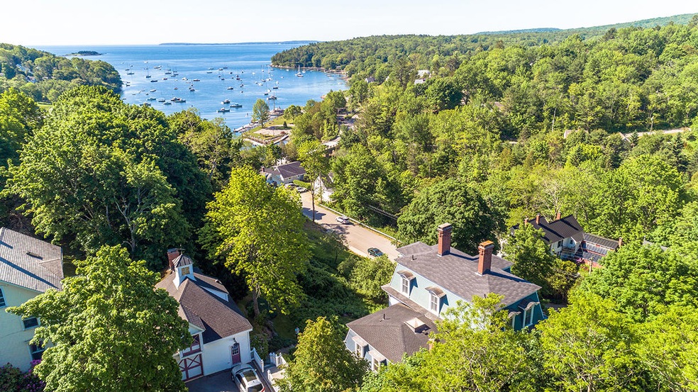 26 Summer St, Rockport, ME 04856 - photo 1