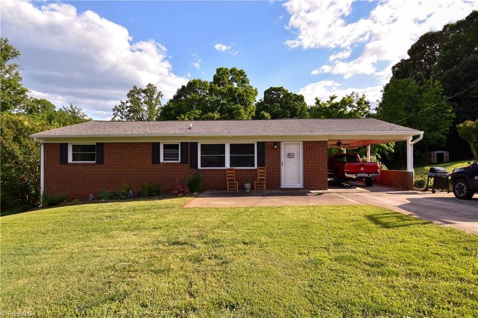 246 Charles Ave, Asheboro, NC 27205 - photo 1