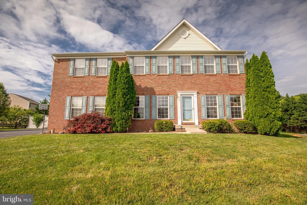 35 Winchester Ct, Harpers Ferry, WV 25425 - photo 1