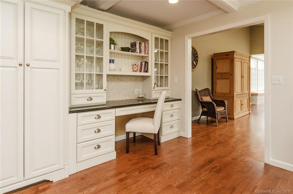 766 Mountain Laurel Rd unit Unfurn, Fairfield, CT 06824 - photo 1