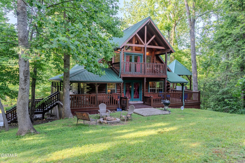 Pending $1,075,000 • Co-Listing Agent