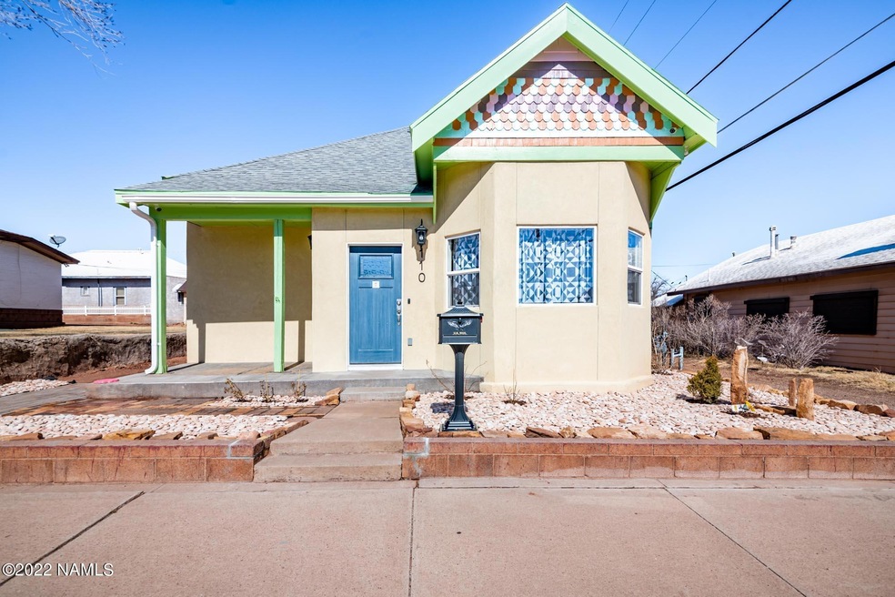 110 E Aspinwall St, Winslow, AZ 86047 - photo 1