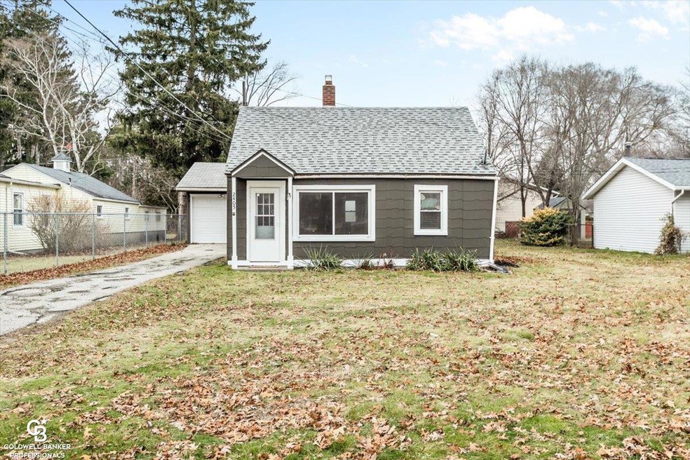 2405 Garfield St, Port Huron, MI 48060 - photo 1