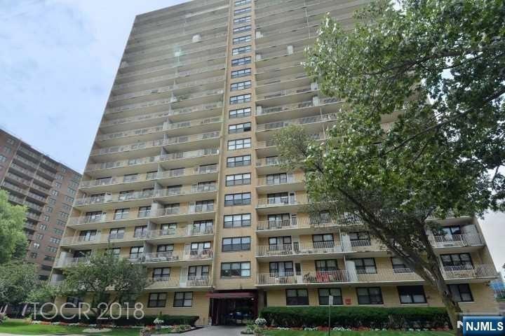 Carlton Tower unit 22, Passaic, NJ 07055 - photo 1