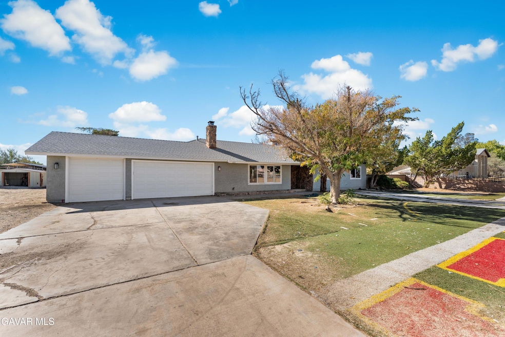 3322 E Avenue H, Lancaster, CA 93535 - photo 1