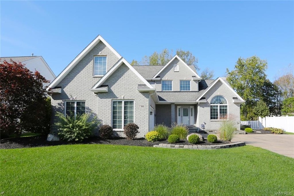 7366 Graydon Dr, North Tonawanda, NY 14120 - photo 1