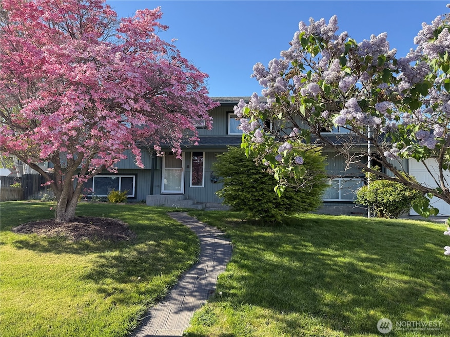 Pending $400,000 • Co-Listing Agent
