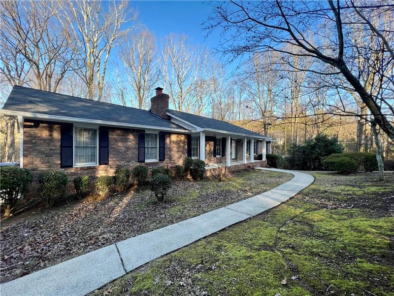 3342 Devaughn Dr NE, Marietta, GA 30066 - photo 1