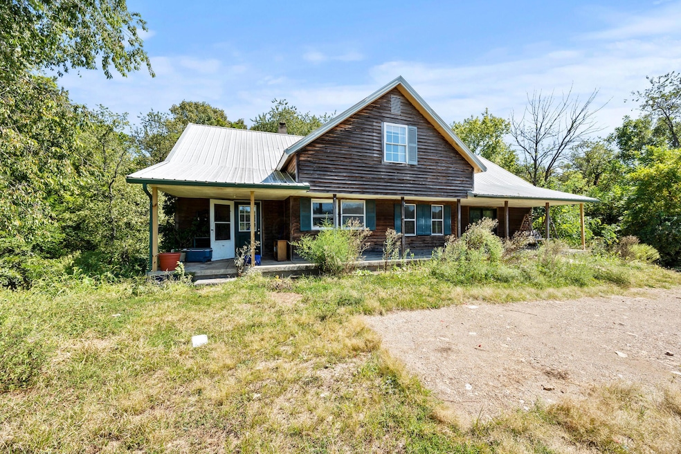 26377 Tarlton Adelphi Rd, Laurelville, OH 43135 - photo 1