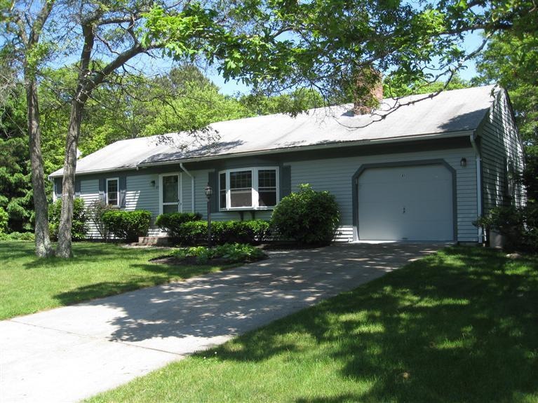 81 Constant Ln, Cotuit, MA 02635 - photo 1