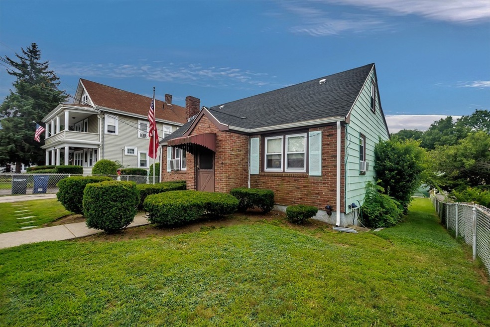 131 Mount Hope St, Roslindale, MA 02131 - photo 1