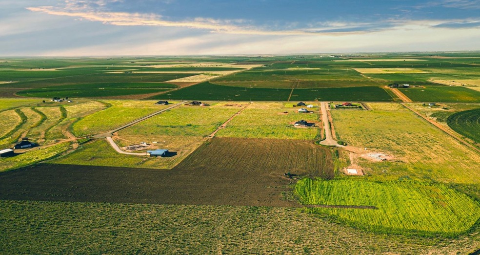 4190 Luke St, Ropesville, TX 79358 - photo 1