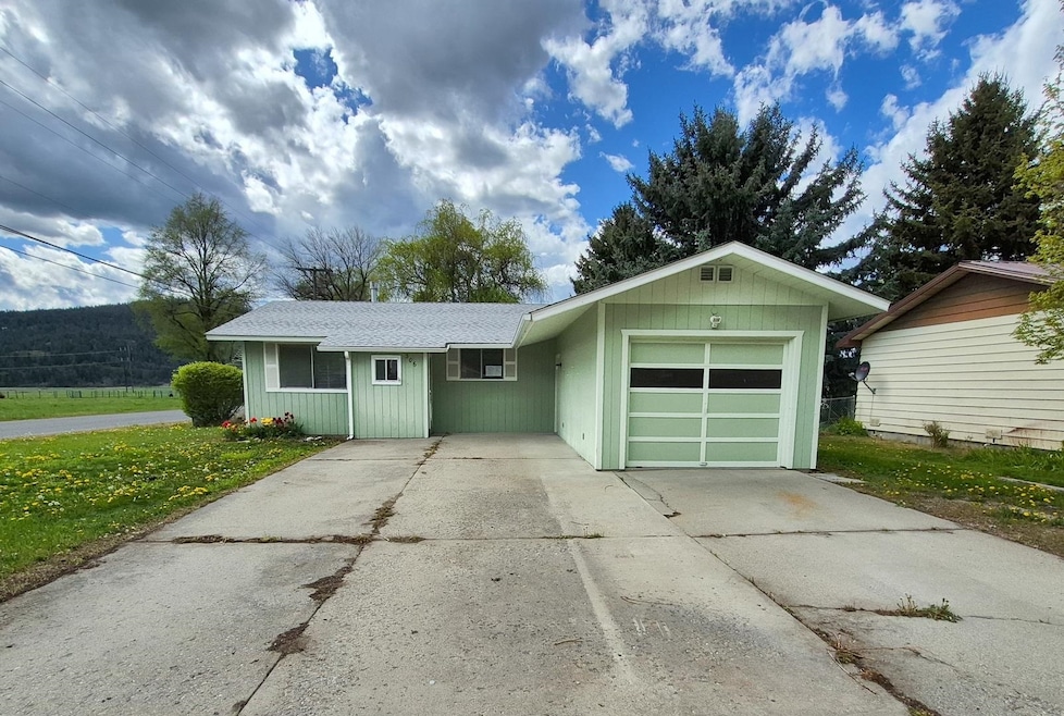 306 S Bernard St, Chewelah, WA 99109 - photo 1