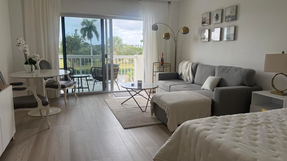 Portofino North unit 313, West Palm Beach, FL 33407 - photo 1