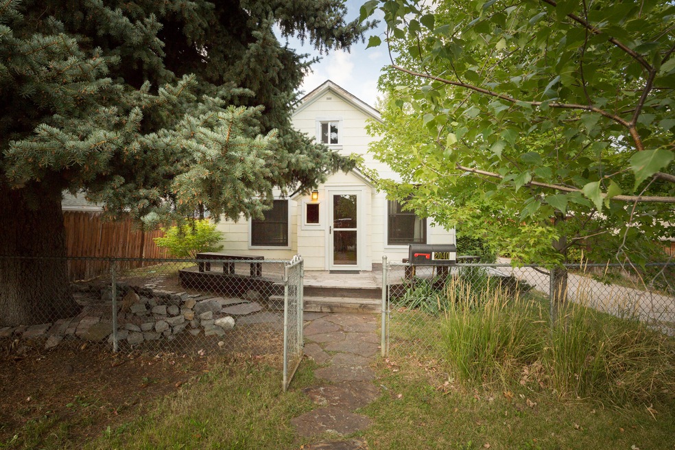 2040 South 10th St West-54