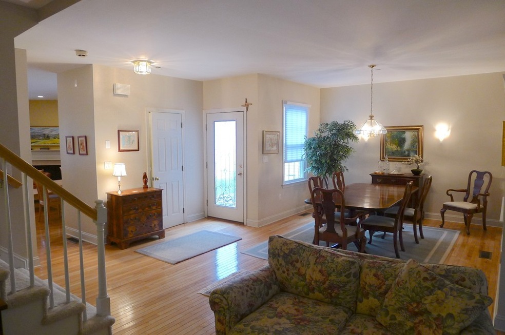 1115 Beacon St unit 9, Newton Highlands, MA 02461 - photo 1