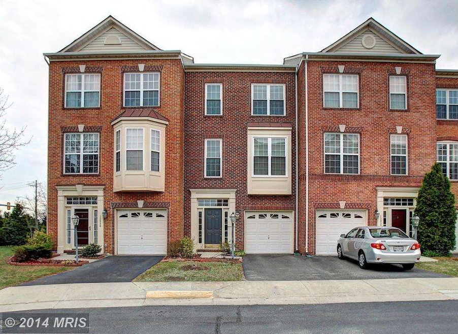 13034 Park Crescent Cir, Herndon, VA 20171 - photo 1