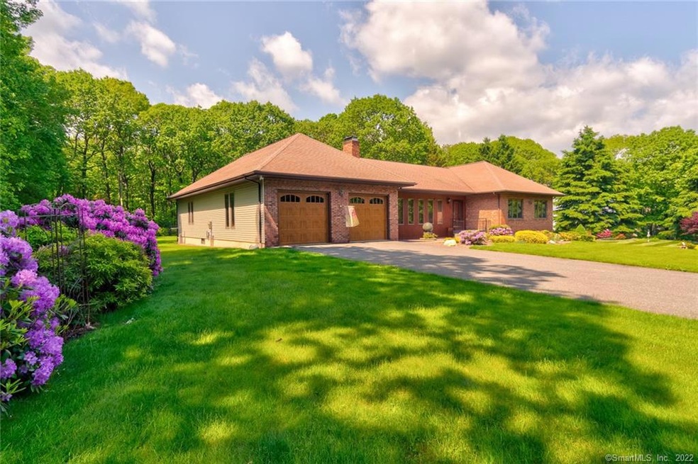 51 Putting Green Ln, Prospect, CT 06712 - photo 1