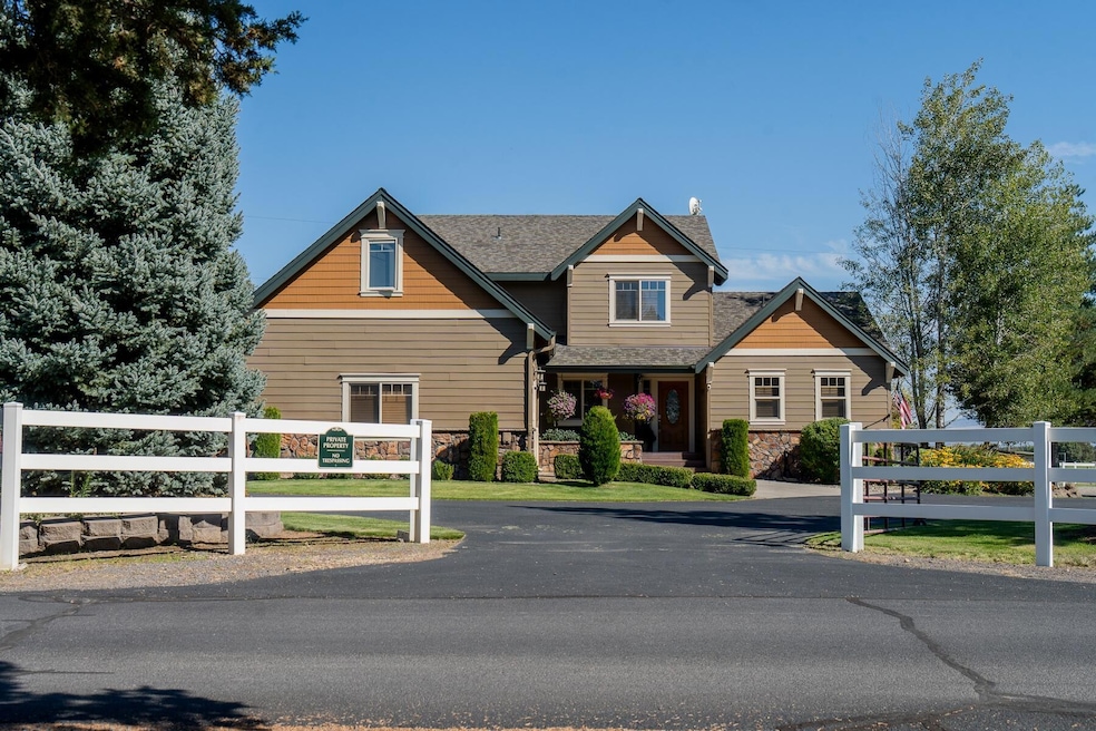 For Sale $2,495,000 • Co-Listing Agent