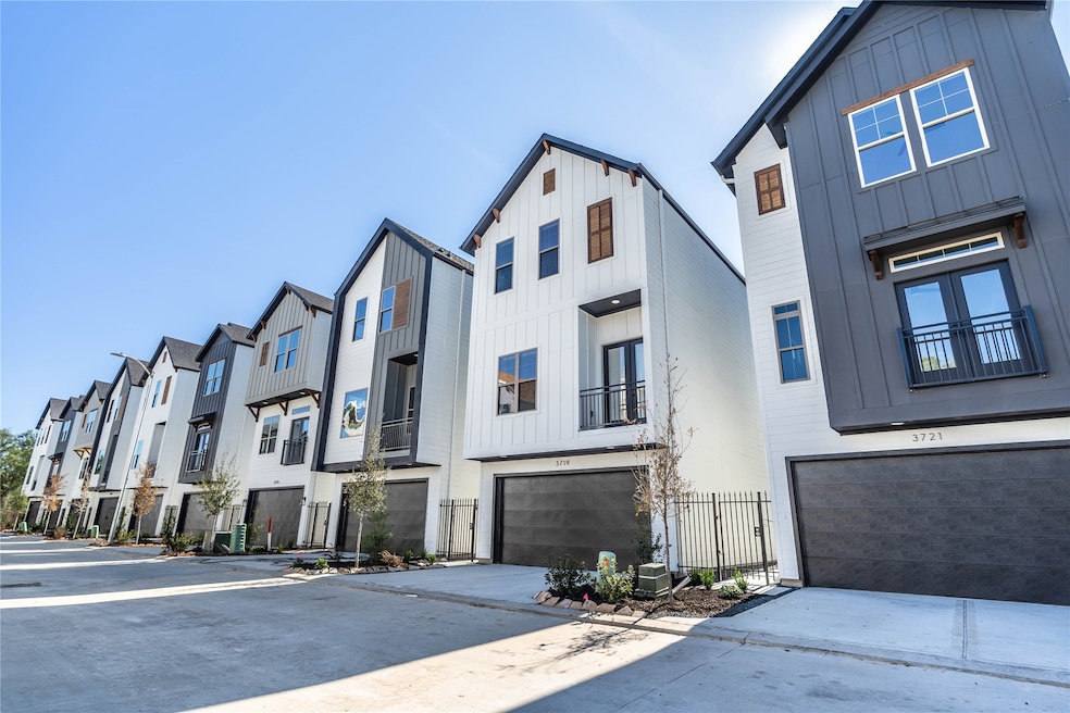 5308 Creekmont Trace Ln, Houston, TX 77091 - photo 1