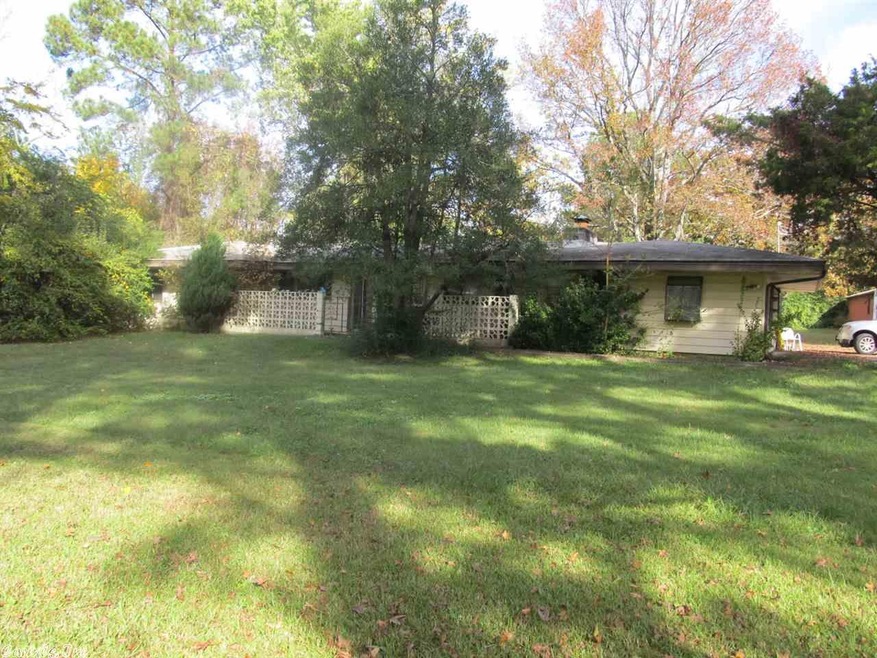 2470 Tyler St, Conway, AR 72034 - photo 1