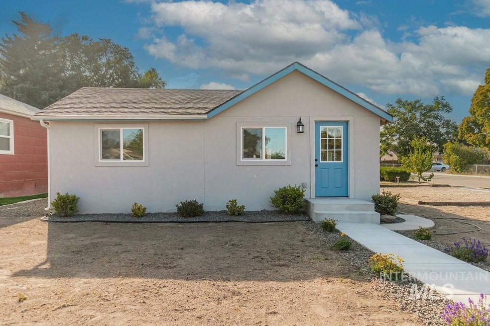 303 Fern St, Nampa, ID 83686 - photo 1