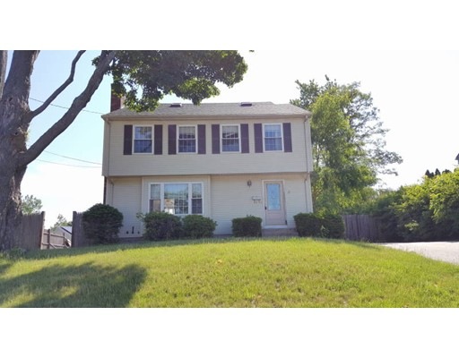 17 Lebanon St, Worcester, MA 01603 - photo 1