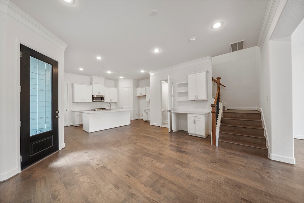 624 E 26th St, Houston, TX 77008 - photo 1