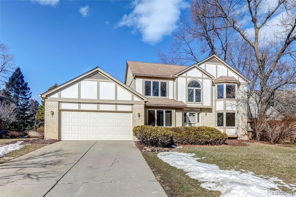 6748 Heatherwood Drive, West Bloomfield Township, 