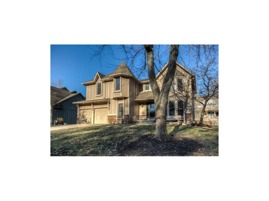 14830 w 83rd- distinguished from the curb, cozy an