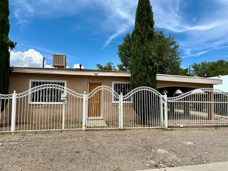 1427 Vito Romero Rd SW, Albuquerque, NM 87105 - photo 1