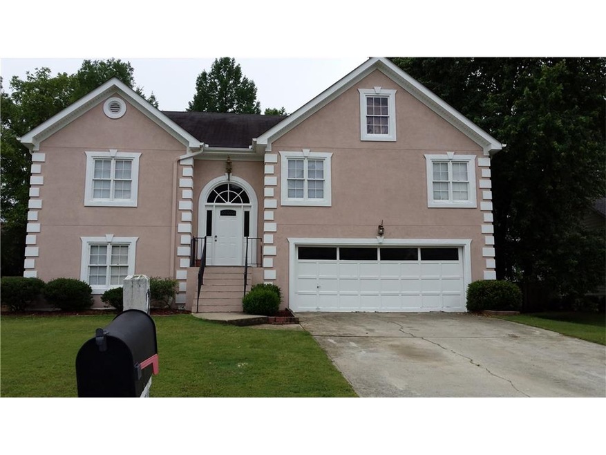 Huge 5 Bdrm/3 bath Split Foyer Home over 2500 sq f
