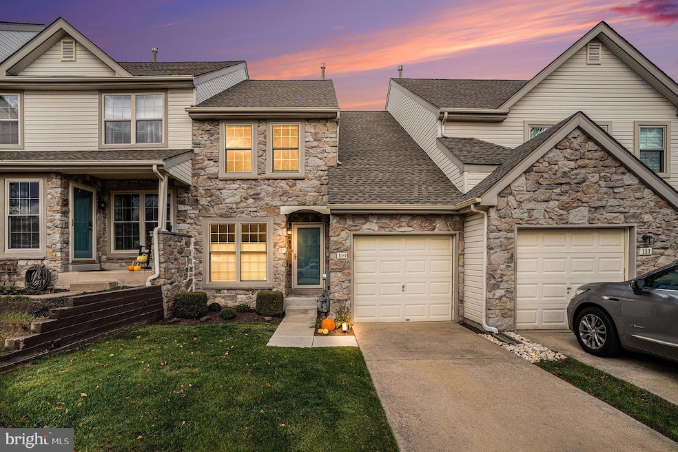 109 Suffield Ct, Chalfont, PA 18914 - photo 1