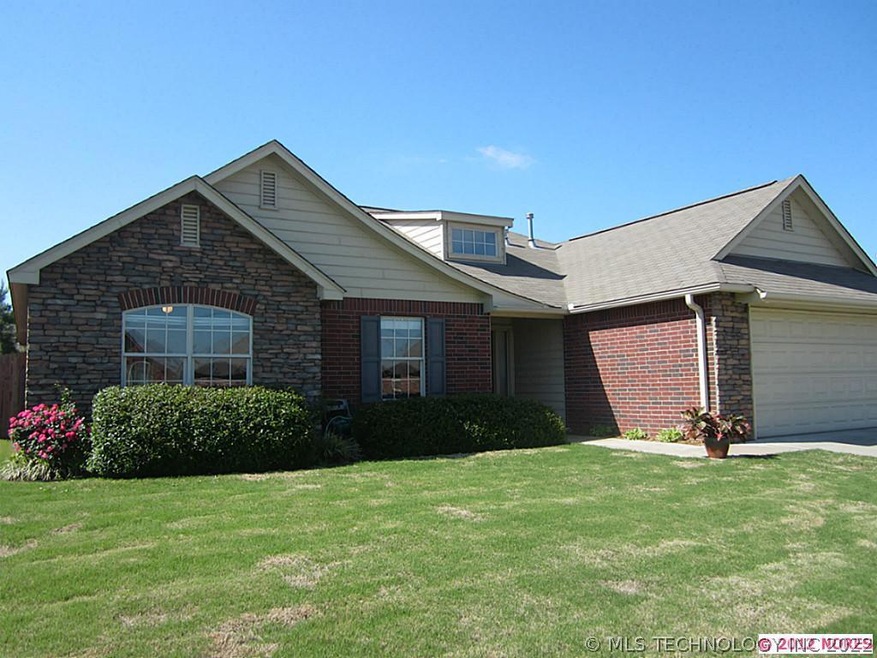 1714 W 119th St S, Jenks, OK 74037 - photo 1