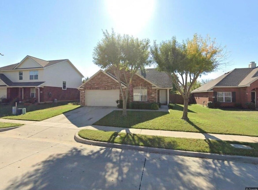 2704 Arabian Ave, Denton, TX 76210 - photo 1